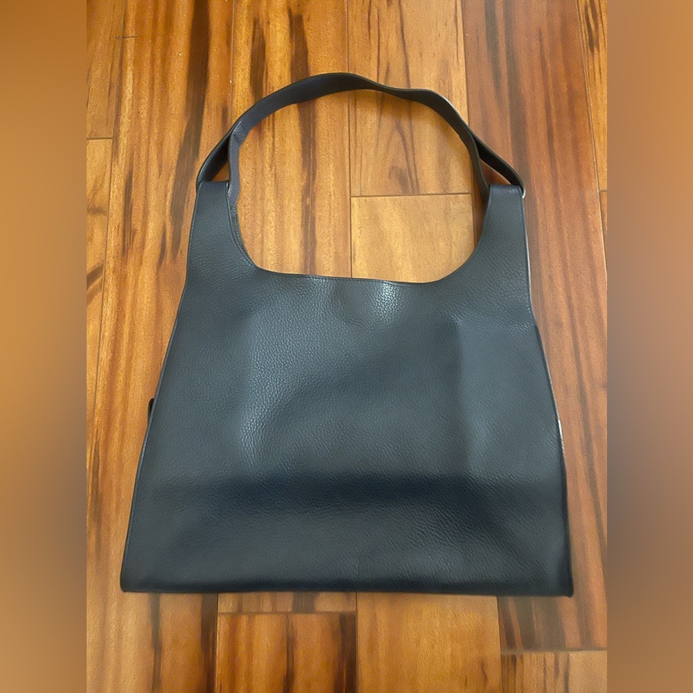 Cuyana Oversized Double Loop Bag in Navy